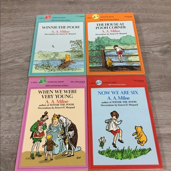 🌸 A Treasury of Winnie-The-Pooh 60th Anniversary Set - Picture 7 of 12